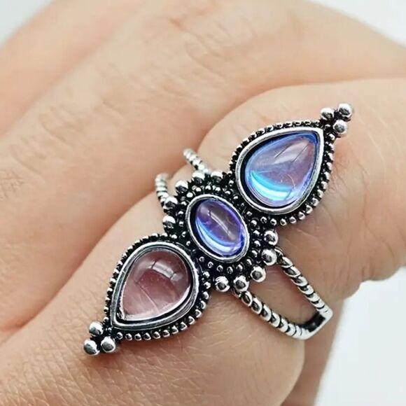 Exquisite Mosaic Ring Silver Plated Inlaid with Synthetic Gems - Picture 1 of 9
